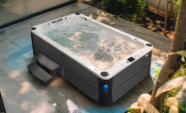 Deck Series Brownsville hot tubs for sale